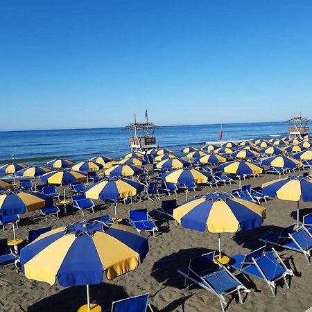 Hotel Tirreno 라티나 외부 사진